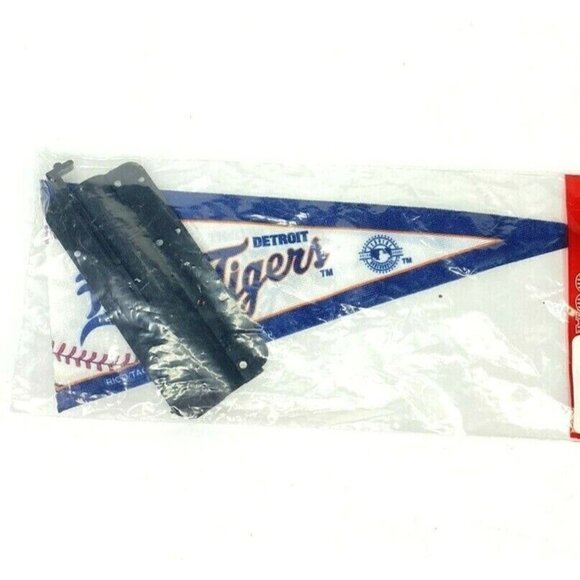 MLB Detroit Tigers Team Logo Car Antenna Mini Baseball Pennant Rico Industries - Picture 4 of 5